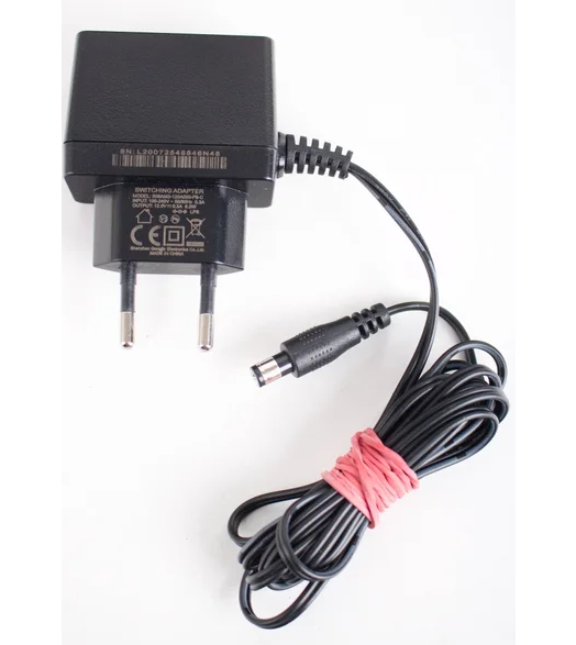 Switching Adapter 12V , 0.5A  6W